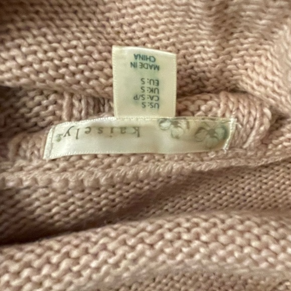 Sweater - Picture 2 of 4